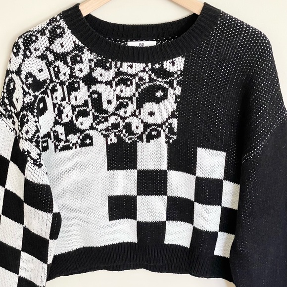 BP Nordstrom Yin Yang Checkered Black White Cropped Crew Sweater Women’s Medium - Picture 3 of 8